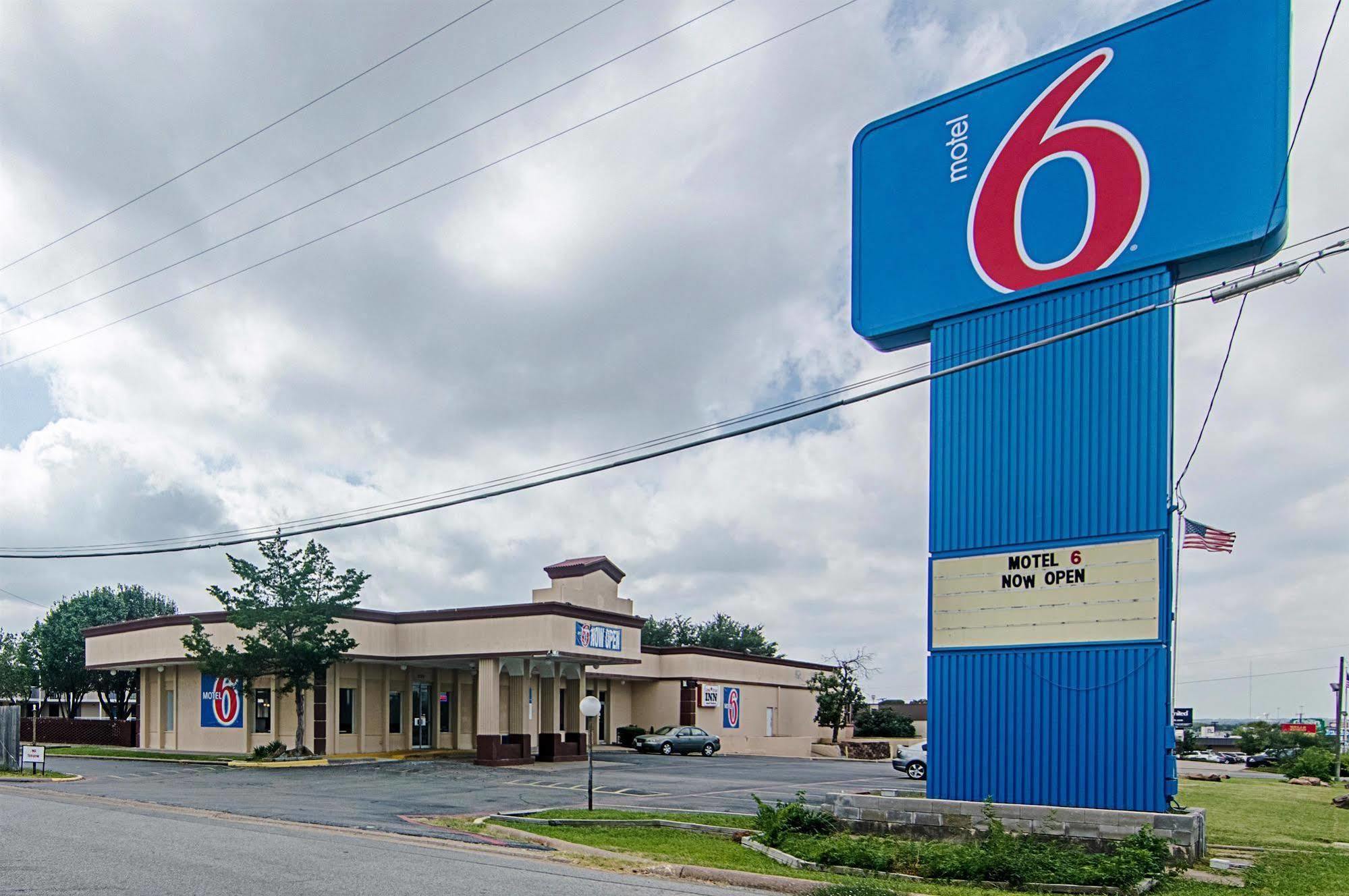 Motel 6 Sherman, Tx 外观 照片